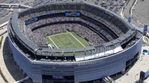 中国速度滑冰队勇夺世锦赛短距男团追逐赛金牌